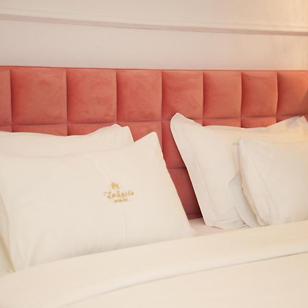 La Suite Boutique Hotel Тирана Экстерьер фото