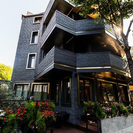 La Suite Boutique Hotel Тирана Экстерьер фото