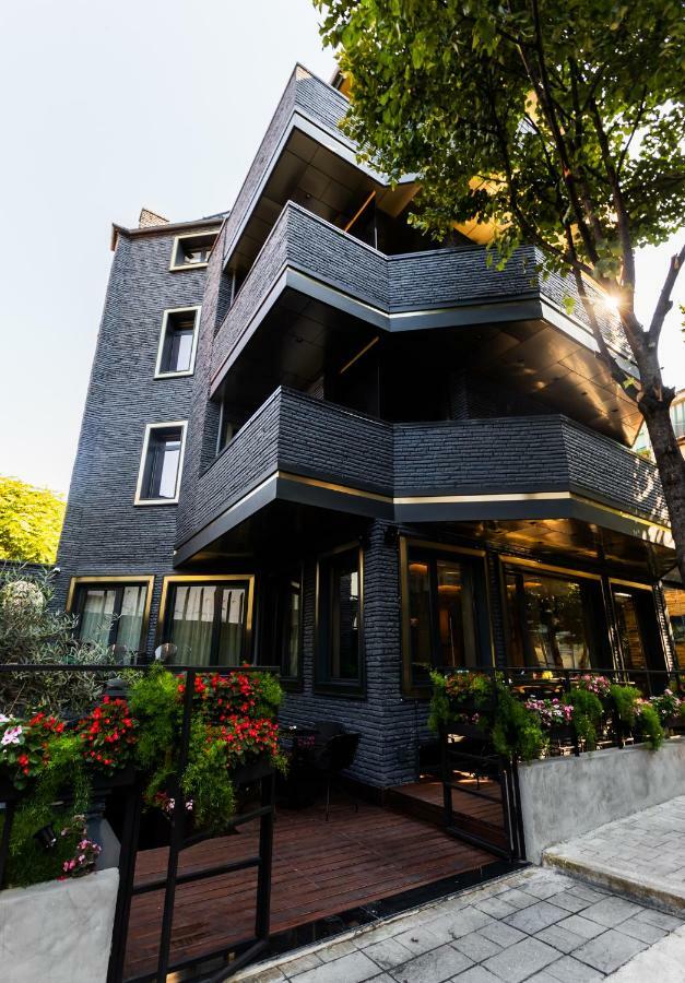 La Suite Boutique Hotel Тирана Экстерьер фото
